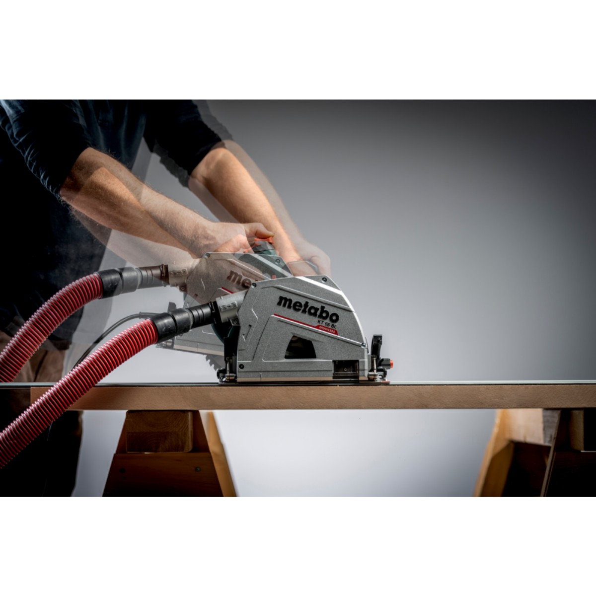 Metabo KT 66 BL Tauchkreissäge Set mit Führungsschiene FS 160, 1200 W
