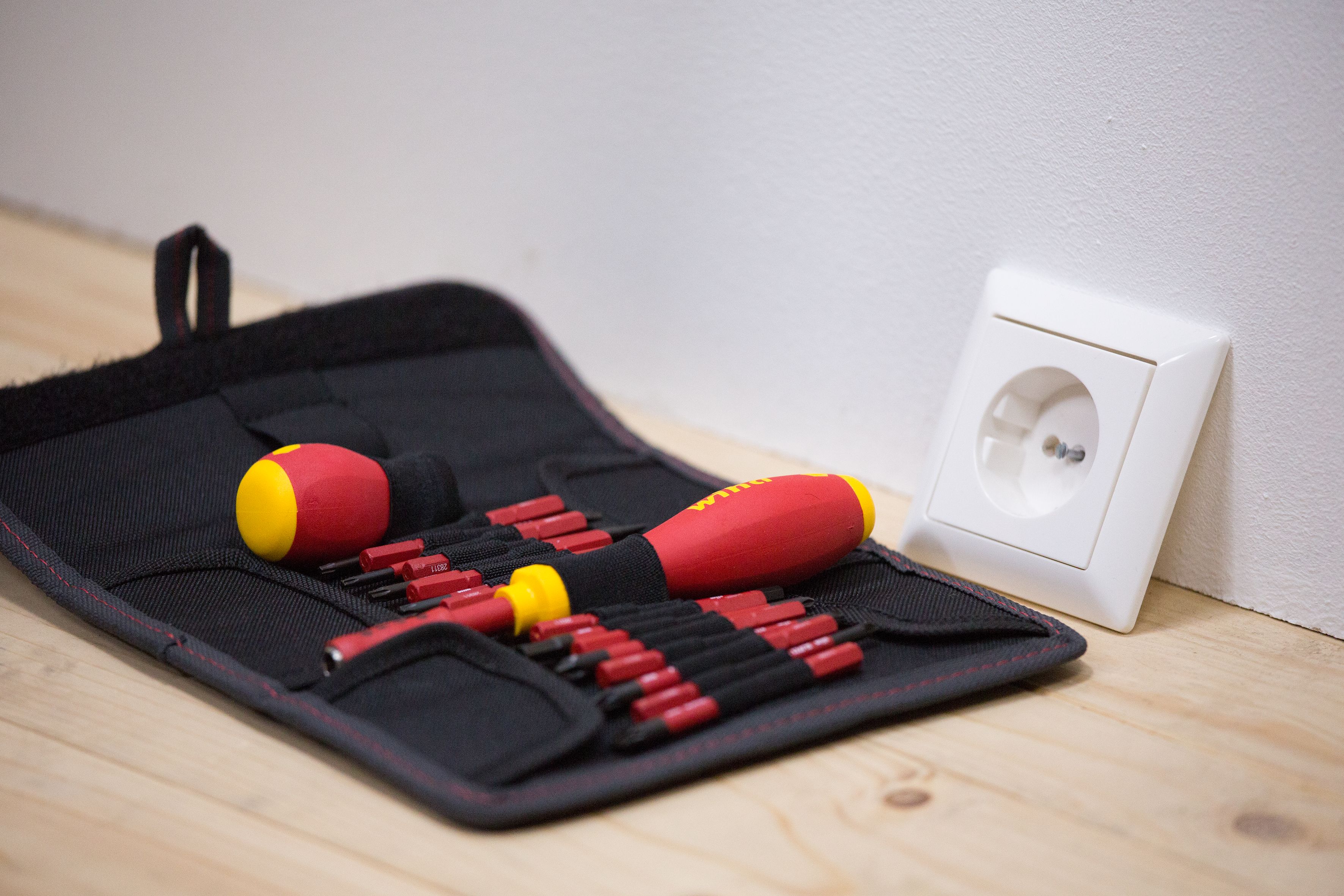 Wiha Schraubendreher Bit Set slimVario® - 2831T18 - 41231 - in Tasche - 19-tlg