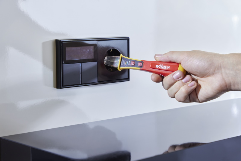 Wiha Spannungsprüfer Volt Detector - berührungslos -weltweit einsetzbar - 43797