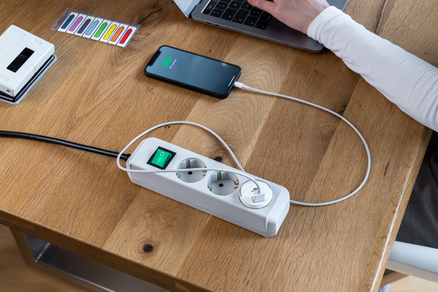 Brennenstuhl USB Steckdosenadapter - IP44 - 2,4A - 1508110