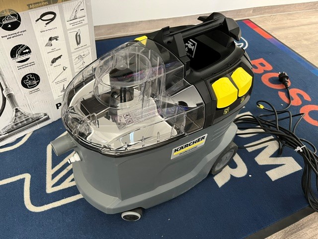 Kärcher Waschsauger Teppichreiniger Puzzi 8/1 ADV - B-WARE - sehr guter Zustand