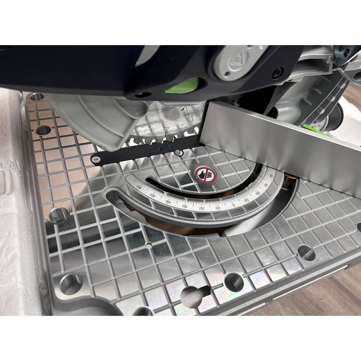 Festool  Akku-Leistensäge SYMMETRIC SYMC 70 EB-Basic - 577424 - B-Ware