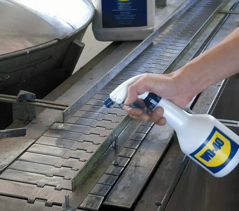WD-40 5 Liter Rostlöser Schmiermittel Multifunktionsöl im Kanister + Zerstäuber