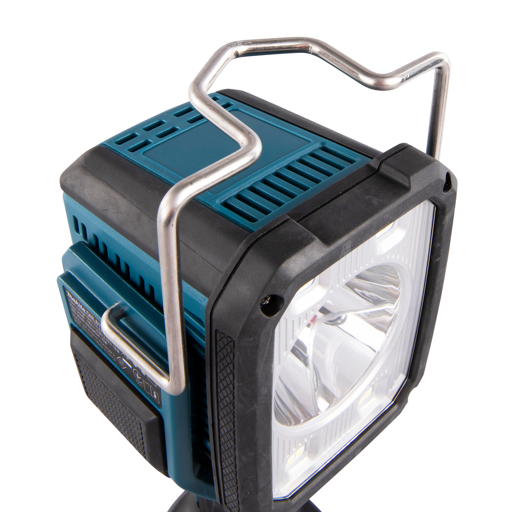 Makita LED-Akku-Handstrahler DML812 - 1250 lm - 14,4V/18V - bis 640m Reichweite