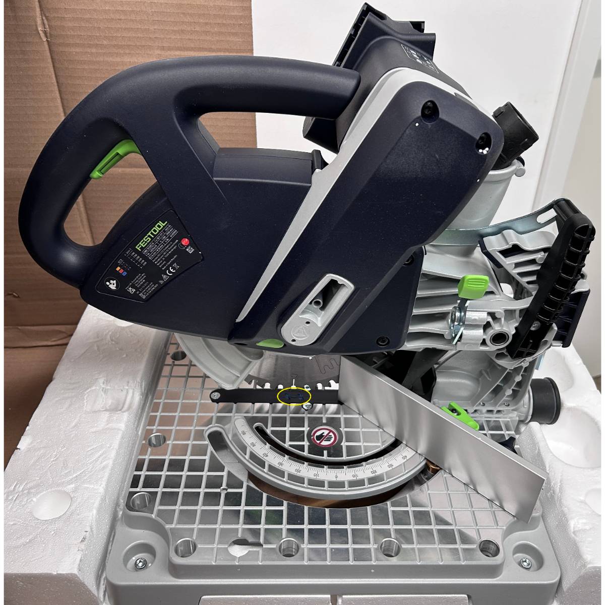 Festool  Akku-Leistensäge SYMMETRIC SYMC 70 EB-Basic - 577424 - B-Ware